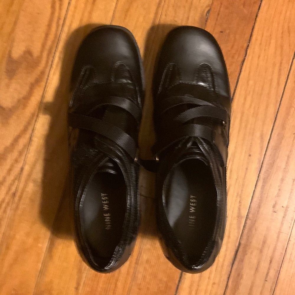 Leather black wedge Velcro straps shoes